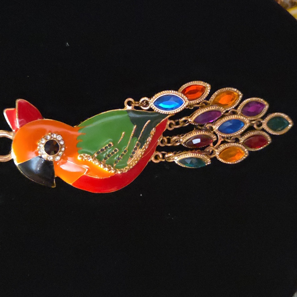 🤑Sold🤑Aldo Retired Parrot Statement Necklace and Earrings - Picture 3 of 5